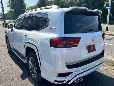 2024 Toyota LAND CRUISER 300 photo 11
