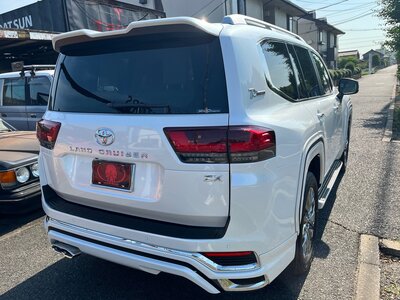 2024 Toyota LAND CRUISER 300 photo 12