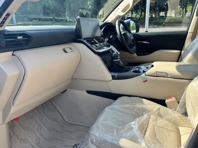 2024 Toyota LAND CRUISER 300 photo 15