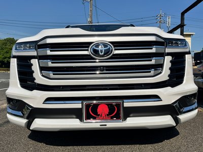 2024 Toyota LAND CRUISER 300 photo 4