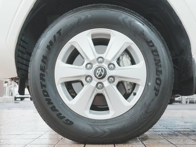 2025 Toyota LAND CRUISER 300 thumbnail 72