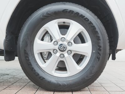 2025 Toyota LAND CRUISER 300 thumbnail 71