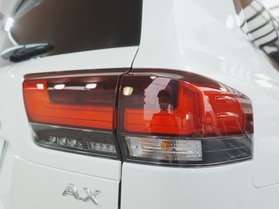 2025 Toyota LAND CRUISER 300 thumbnail 64