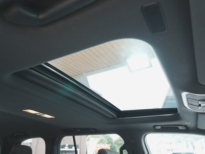 2025 Toyota LAND CRUISER 300 thumbnail 39