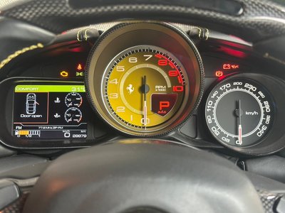 2015 Ferrari CALIFORNIA T 照片 10