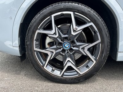 2025 BMW IX2 — миниатюра 70
