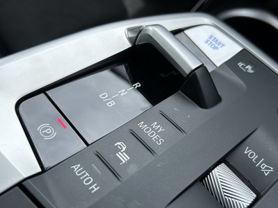 2025 BMW IX2 — миниатюра 44