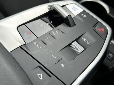 2025 BMW IX2 — миниатюра 43