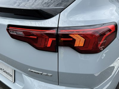2025 BMW IX2 — миниатюра 16