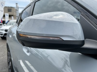 2025 BMW IX2 — миниатюра 14