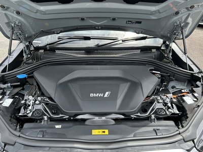2025 BMW IX2 — миниатюра 73