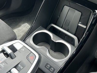 2025 BMW IX2 — миниатюра 41