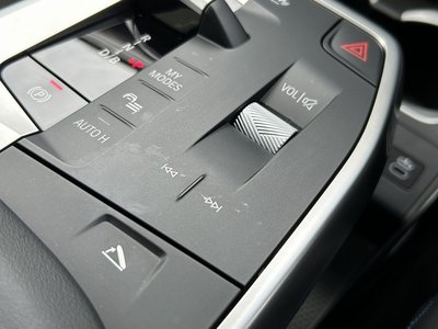 2025 BMW IX2 — миниатюра 45