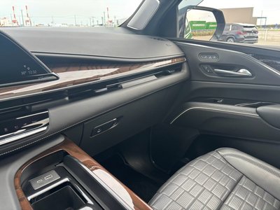 2021 Cadillac ESCALADE 照片 40