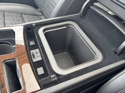 2021 Cadillac ESCALADE 照片 38