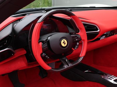 صورة 4 لـ 2026 Ferrari 296 GTS