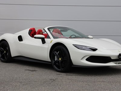 صورة 13 لـ 2026 Ferrari 296 GTS