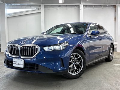 2024 BMW 5 SERIES photo 1