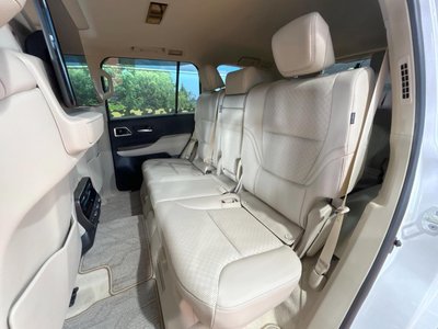 2025 Toyota LAND CRUISER 300 照片 44
