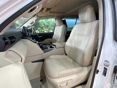 2025 Toyota LAND CRUISER 300 照片 45
