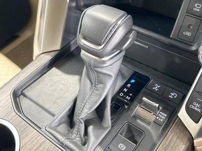 2025 Toyota LAND CRUISER 300 照片 63