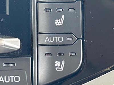 2025 Toyota LAND CRUISER 300 照片 70
