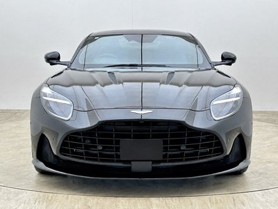 2024 Aston Martin DB12 — фото 2