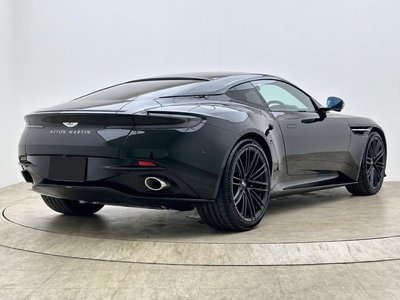 2024 Aston Martin DB12 — фото 7