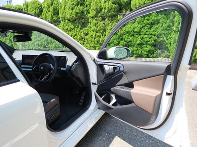 صورة 16 لـ 2025 BMW X3