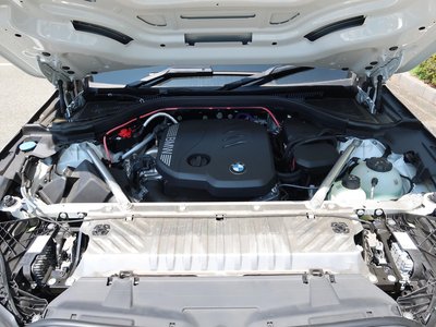 صورة 12 لـ 2025 BMW X3
