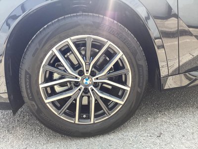 2026 BMW IX1 photo 14