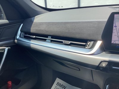 2026 BMW IX1 thumbnail 30