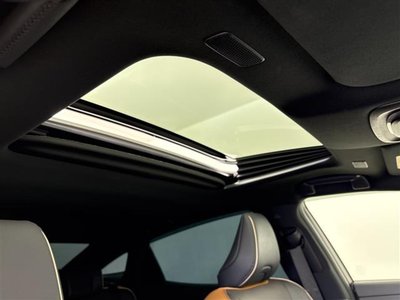 صورة 6 لـ 2022 Toyota CROWN CROSSOVER