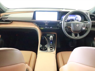 2025 Toyota CROWN SPORT photo 14