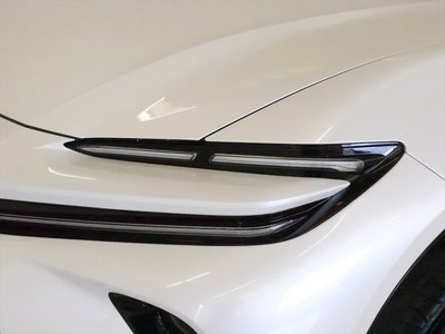2025 Toyota CROWN SPORT photo 8