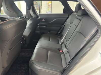 صورة 30 لـ 2026 Toyota CROWN ESTATE