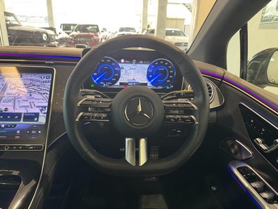 2023 Mercedes-BENZ EQE photo 14