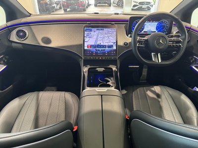 2023 Mercedes-BENZ EQE photo 8