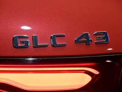 صورة 9 لـ 2025 Mercedes-BENZ GLC AMG