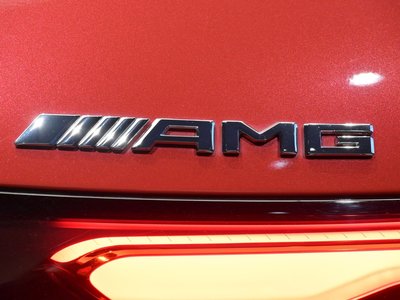 صورة 8 لـ 2025 Mercedes-BENZ GLC AMG