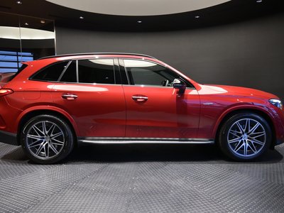 صورة 4 لـ 2025 Mercedes-BENZ GLC AMG