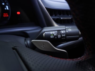 2020 Lexus ES thumbnail 26