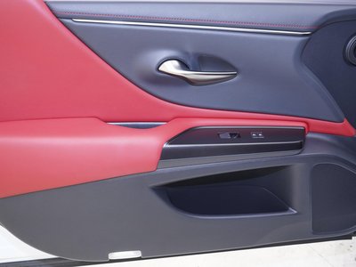 2020 Lexus ES thumbnail 68