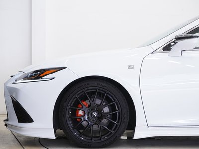 2020 Lexus ES photo 15