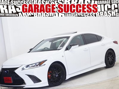 2020 Lexus ES photo 1