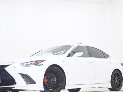 2020 Lexus ES photo 13