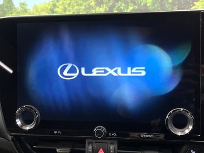 2025 Lexus NX photo 4