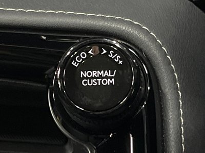 2025 Lexus NX thumbnail 27