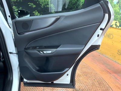 2025 Lexus NX thumbnail 45