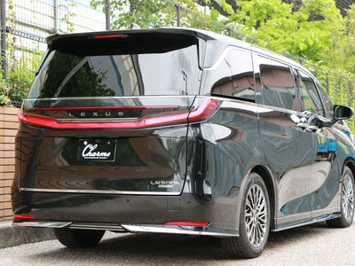 صورة 5 لـ 2024 Lexus LM